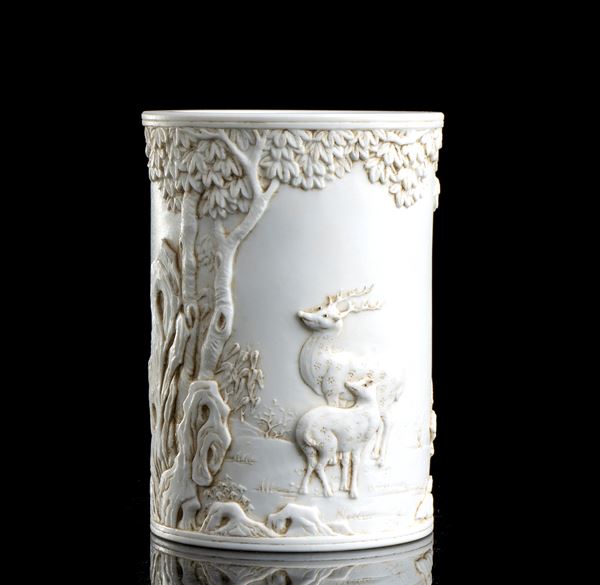 A BISCUIT PORCELAIN BITONG BRUSH POT