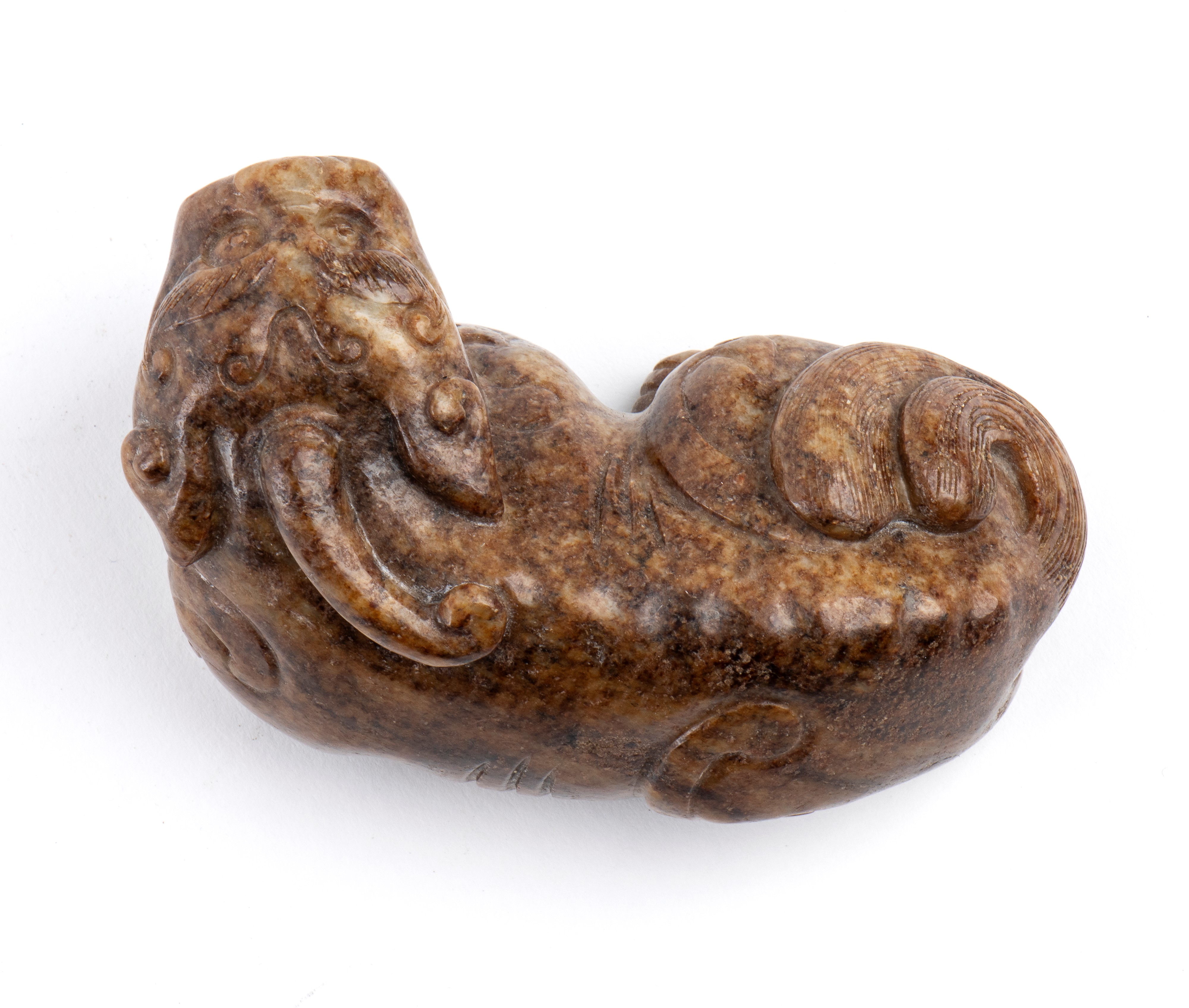 ANIMALE MITOLOGICO IN GIADA MARRONE