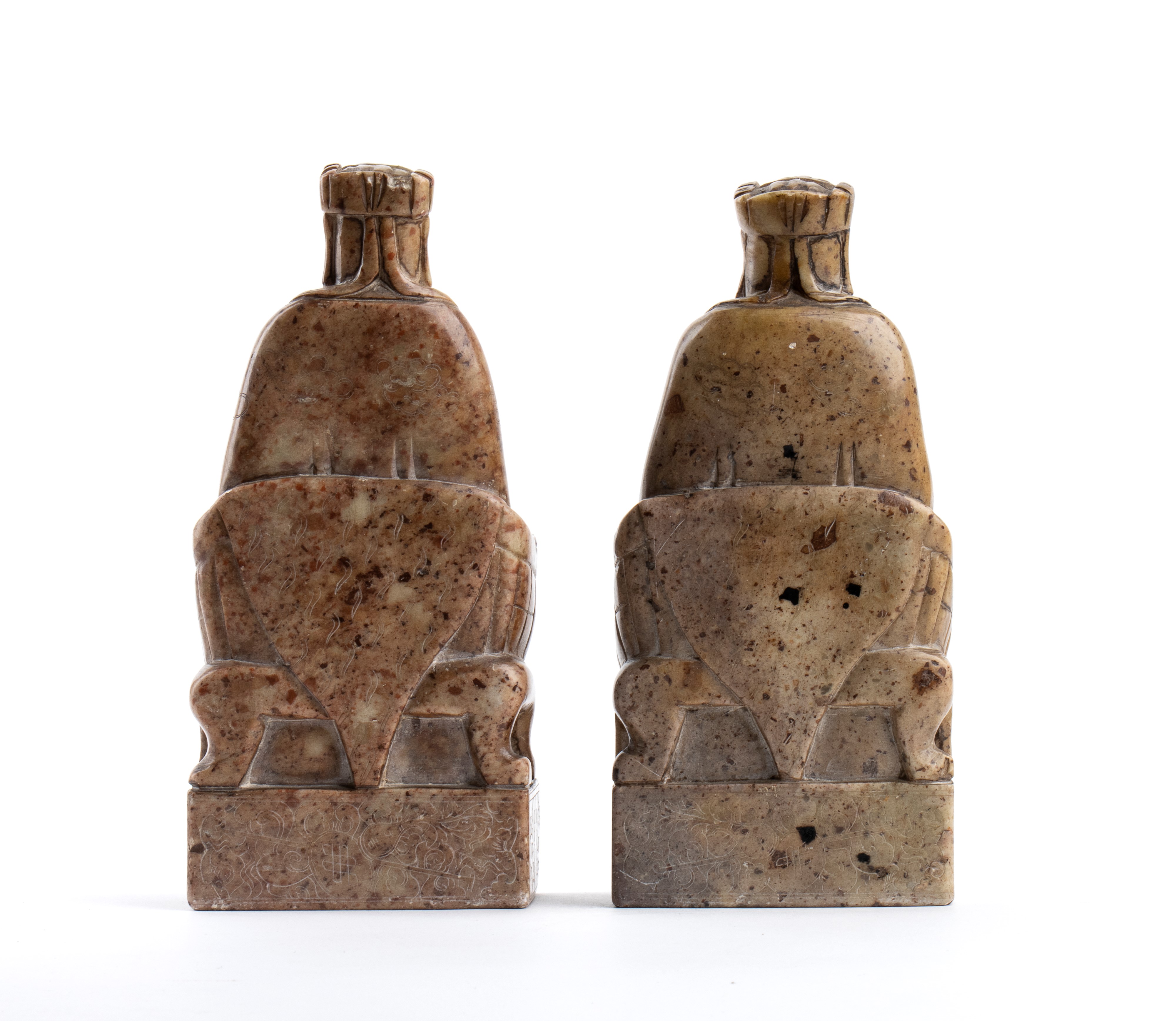 DUE SIGILLI IN PIETRA SAPONARIA SCOLPITI COME DIVINITÀ TAOISTA