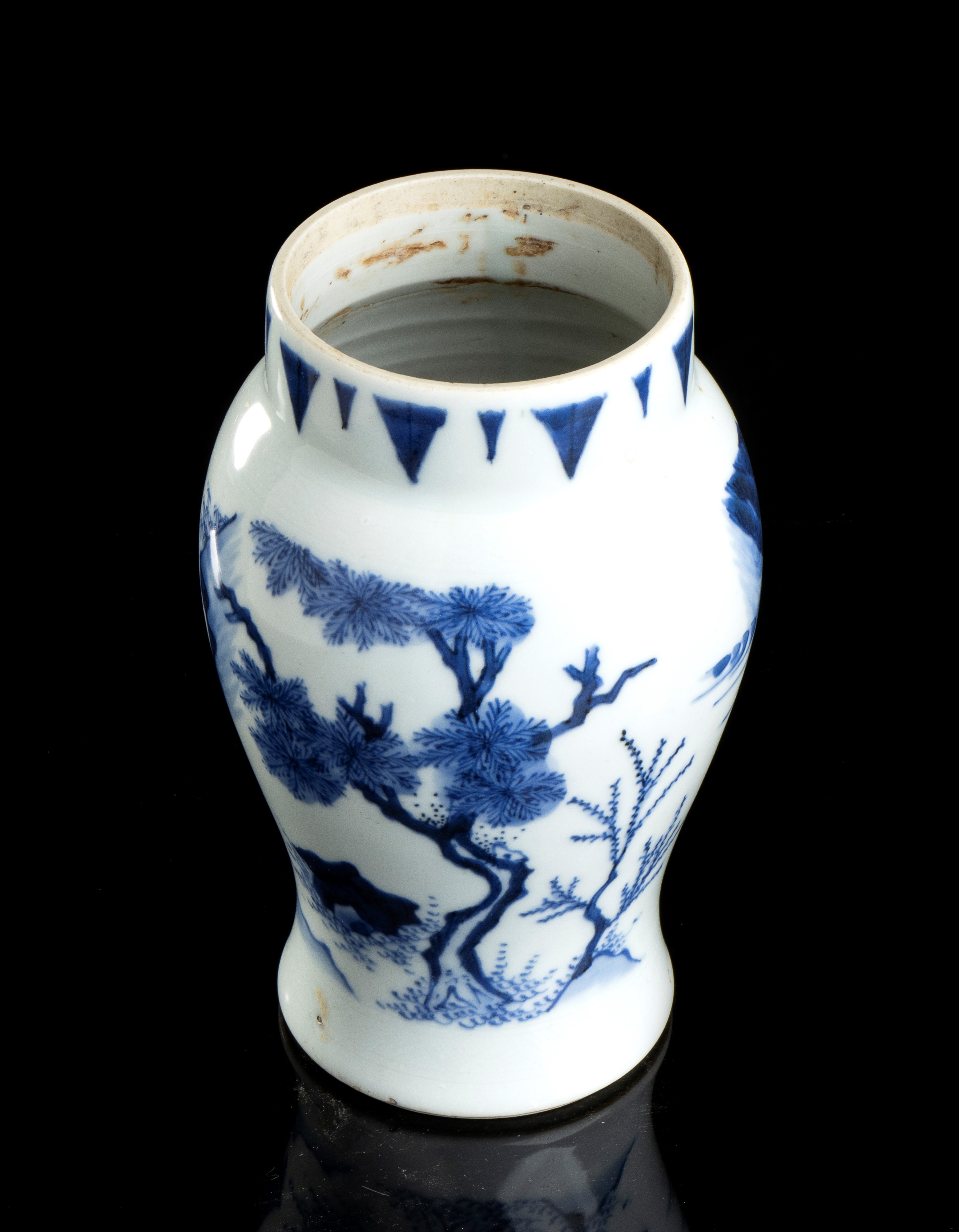 PICCOLO VASO IN PORCELLANA 'BIANCO E BLU'