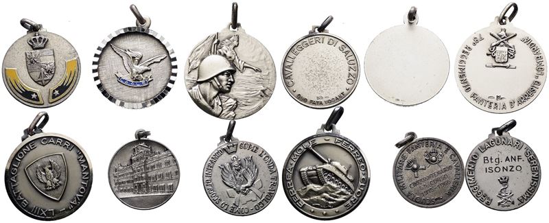 Italia. Interessante Lotto di 6 Medaglie Militari in Argento, XX Secolo. Dimensioni Varie. Ag; 54...