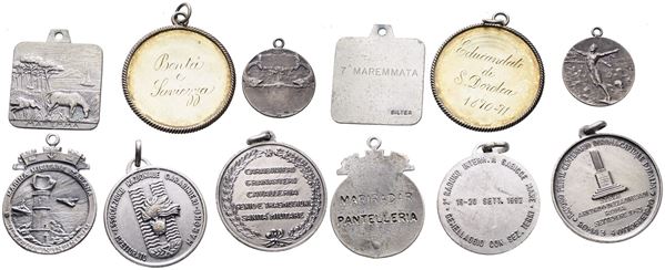 ITALIA. Lotto di 6 medaglie varie, si segnala una medaglia in argento per l'educandato di santa Dorotea del 1870. Dimensioni e metalli vari.
