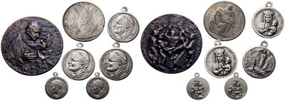 Vaticano. Giovanni Paolo II (1978-2005). Lotto di 7 Medaglie. Dimensioni e Metalli Vari.