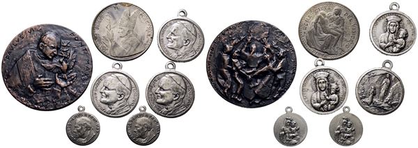VATICANO. Giovanni Paolo II (1978-2005). Lotto di 7 medaglie. Dimensioni e metalli vari.