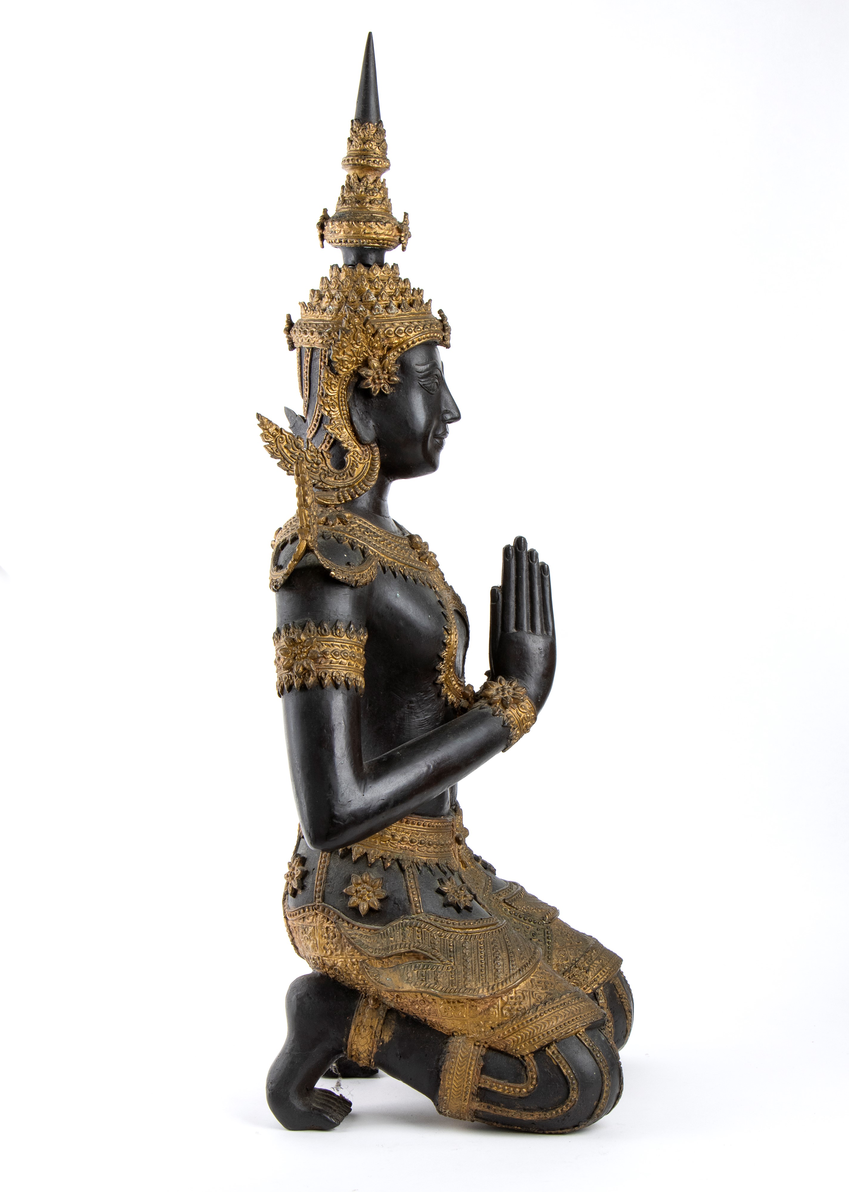 GRANDE SCULTURA IN BRONZO PARZIALMENTE DORATO DI GUARDIANO THEPANOM