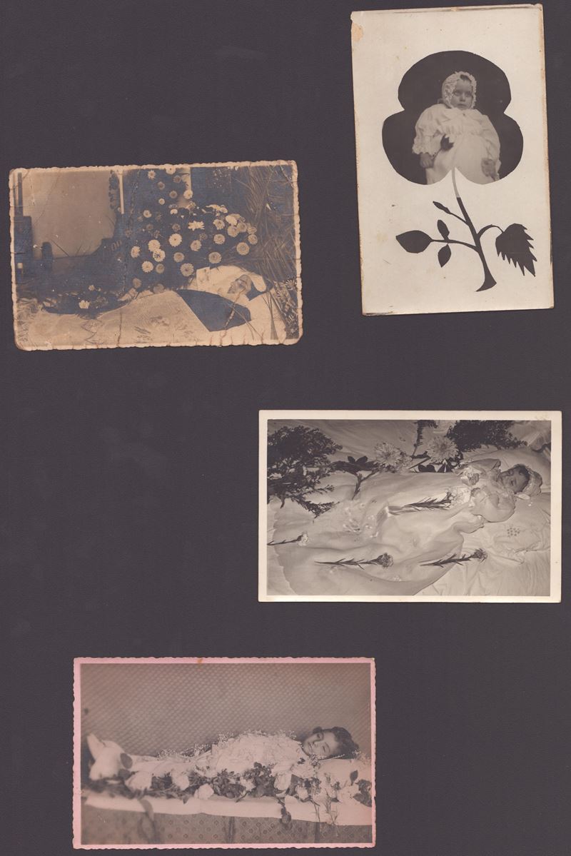 Gruppo di Quattro Foto Post Mortem, Ca. 1930-1940