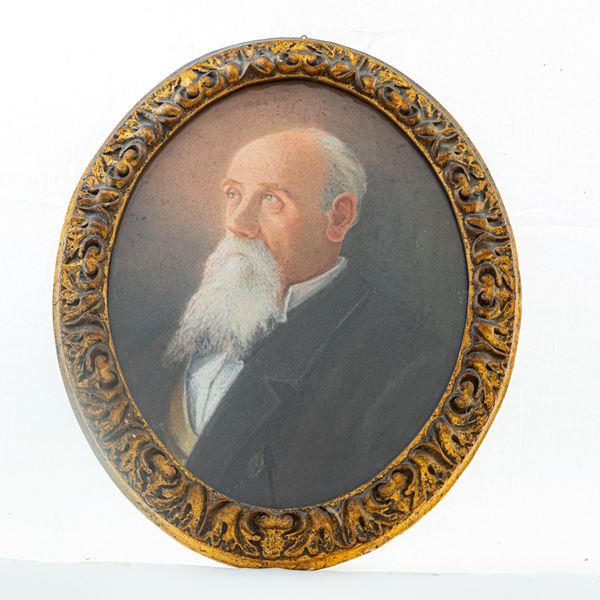 Portrait of an elderly man with a beard