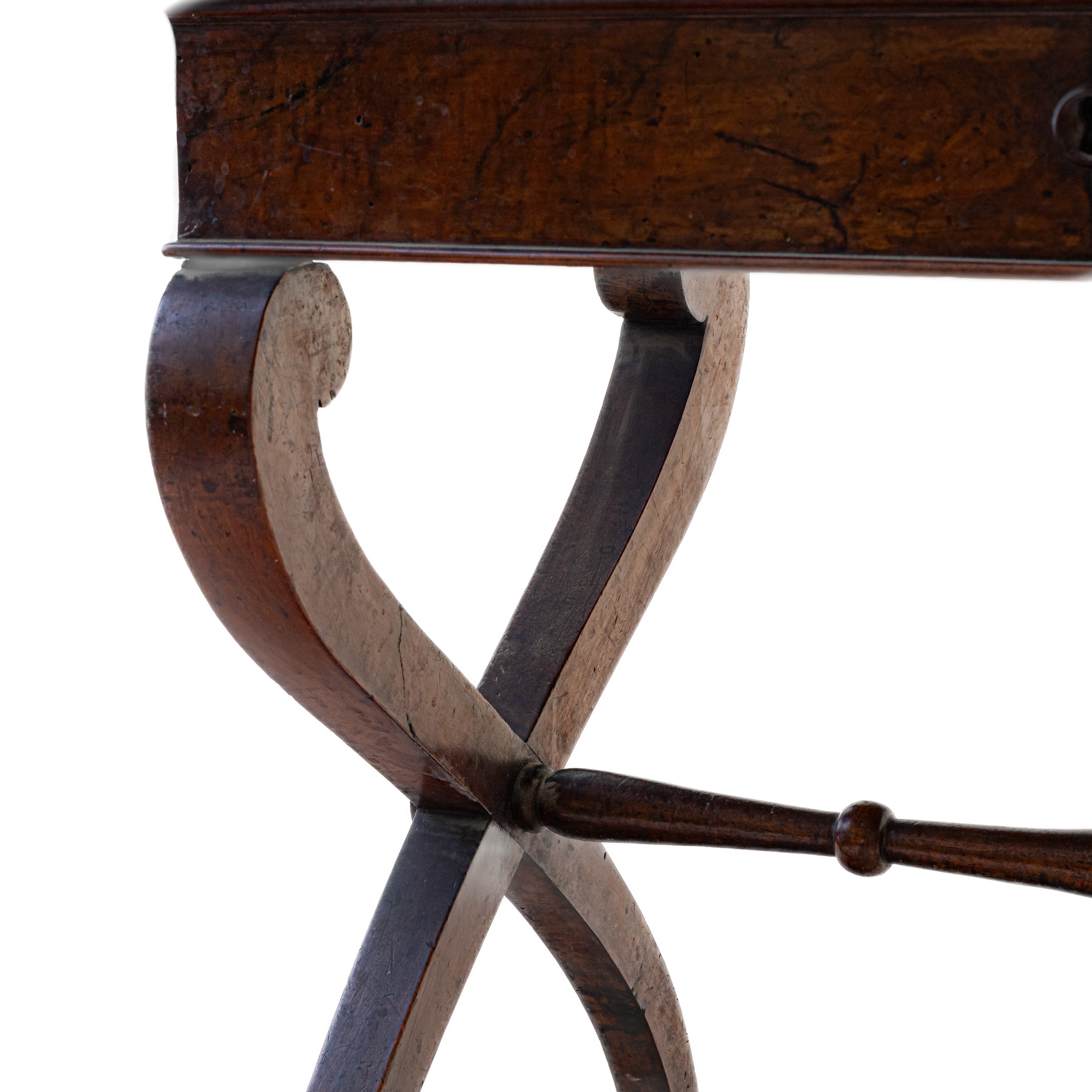 Scrivania in Legno di Noce