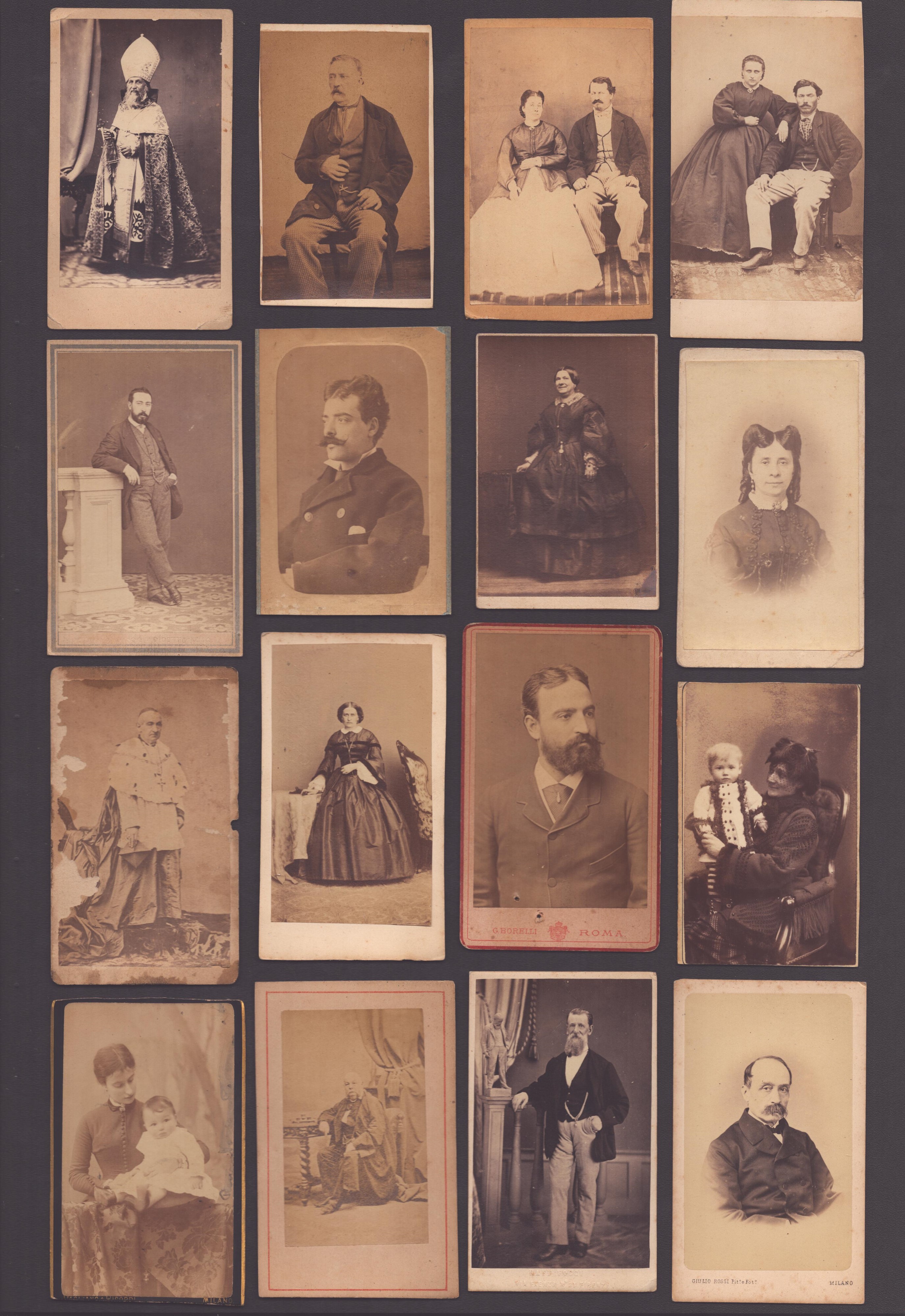 Raccolta di 60 CDV di Fotografi Italiani