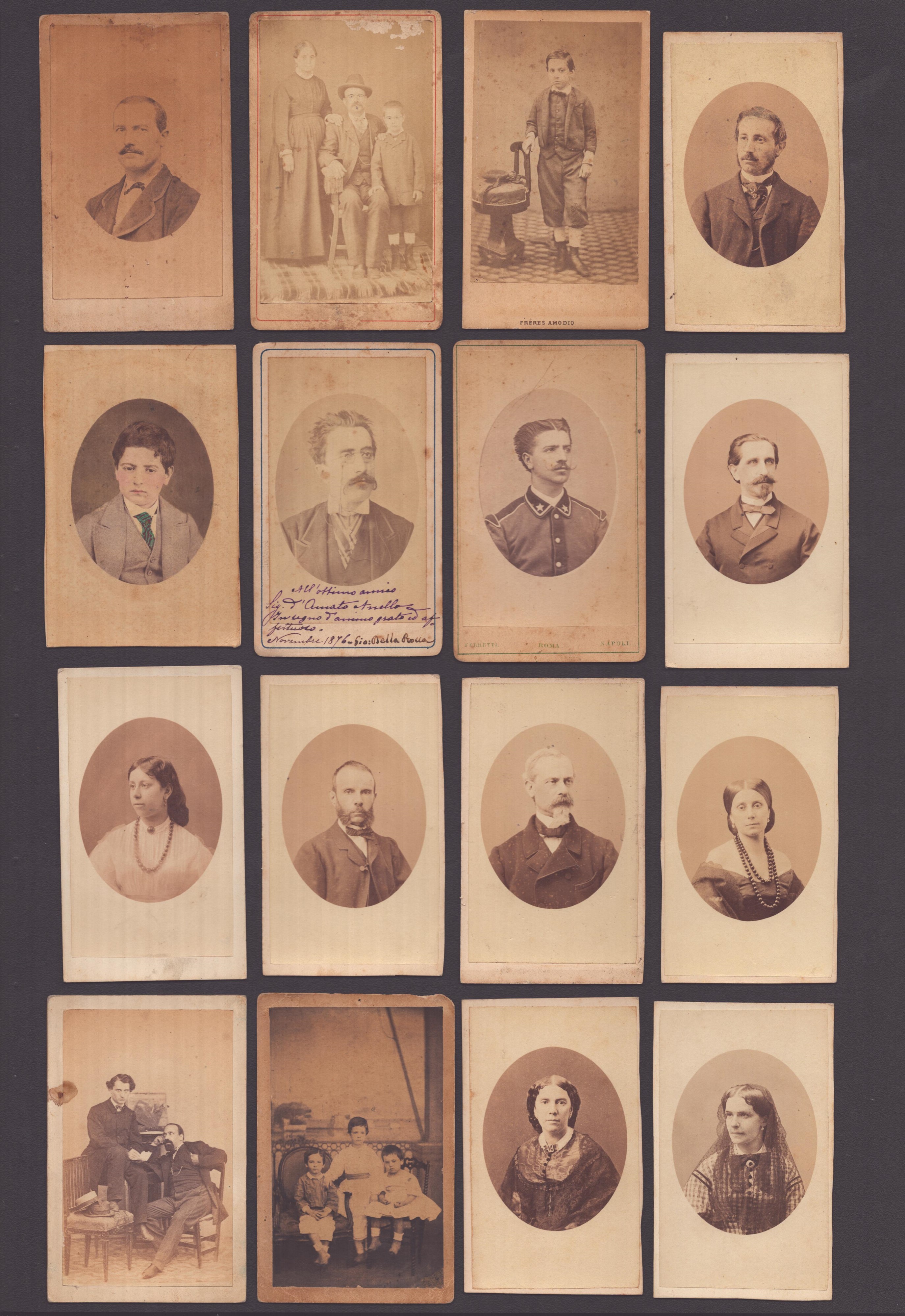 Raccolta di 60 CDV di Fotografi Italiani