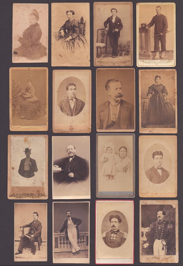 Raccolta di 60 CDV di fotografi romani