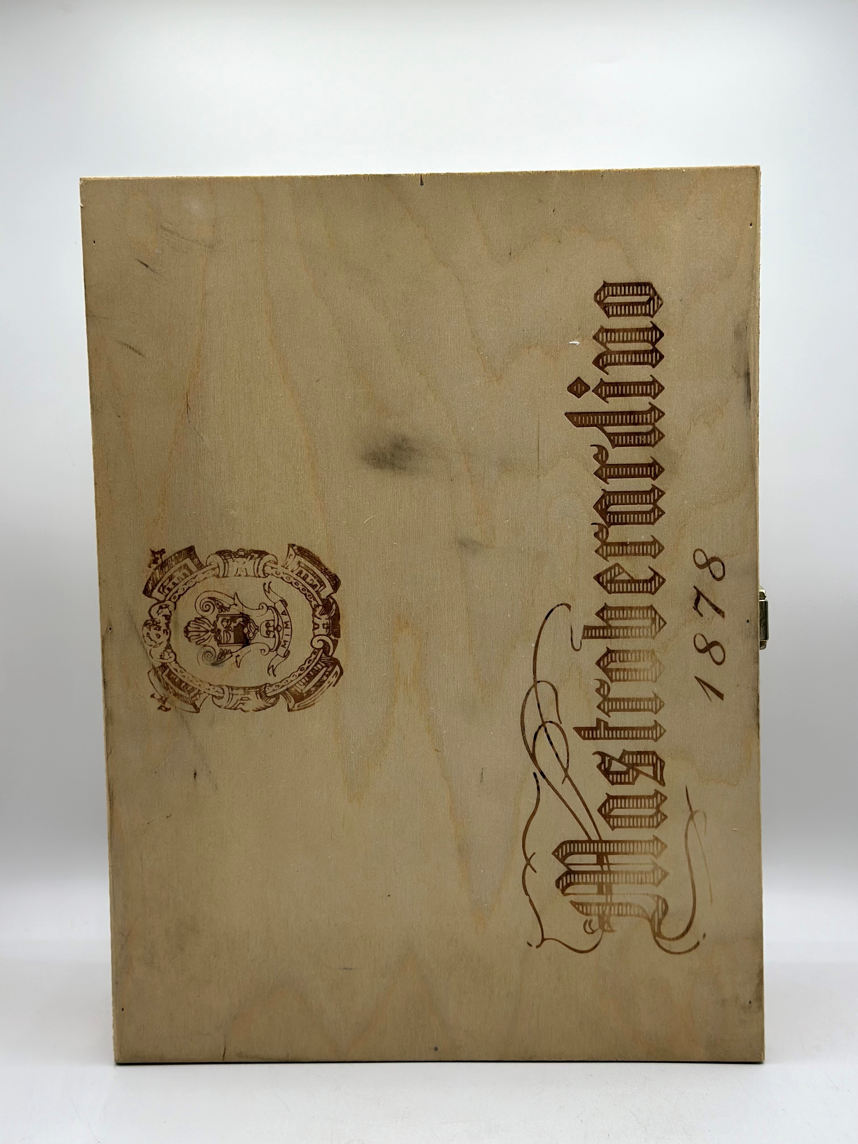 Mastroberardino, Taurasi Radici Riserva, 2001