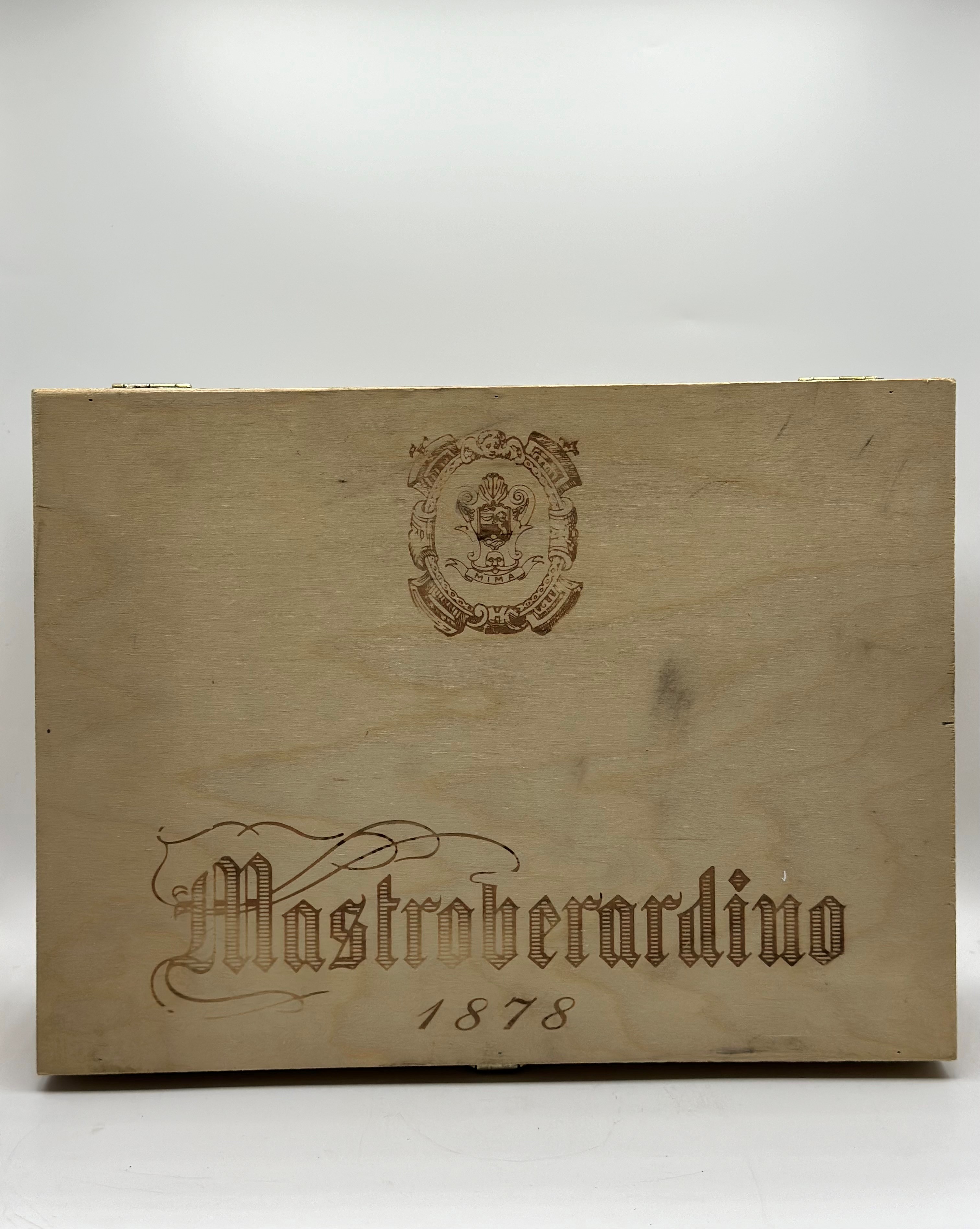 Mastroberardino, Taurasi Radici Riserva, 2001