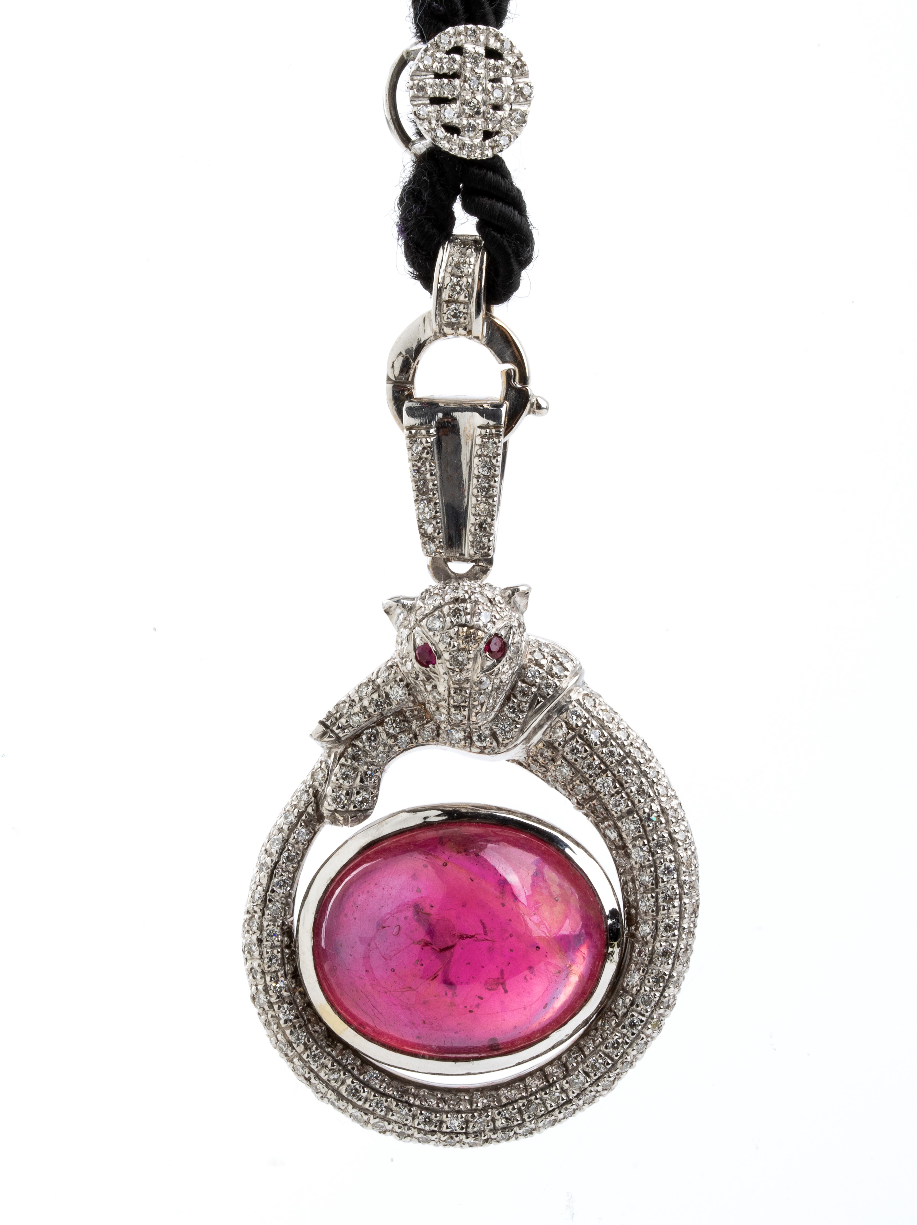Girocollo con pendente in oro, diamanti e rubino composito