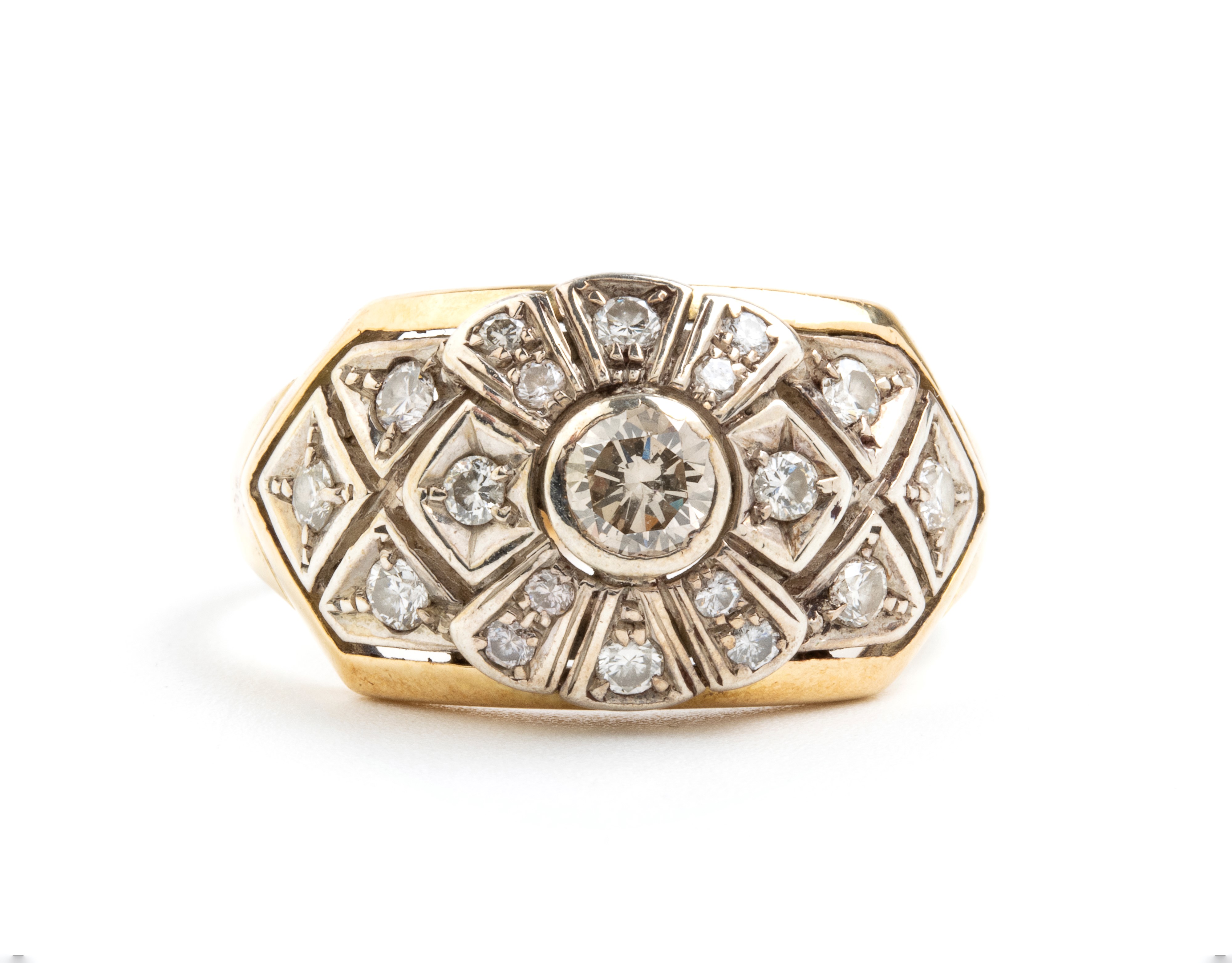 Anello in oro con diamanti