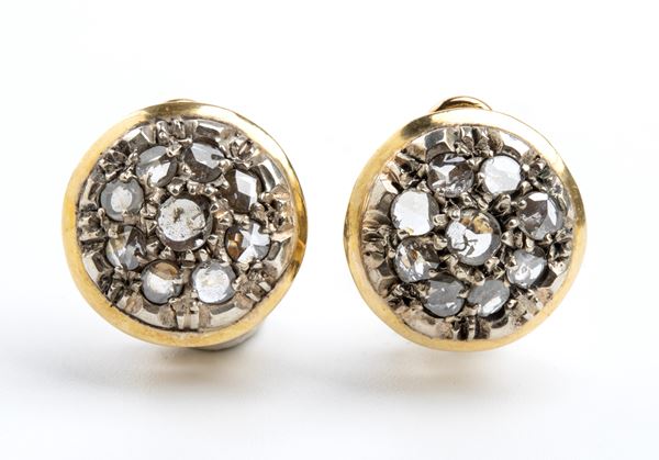 Gold diamonds earrings