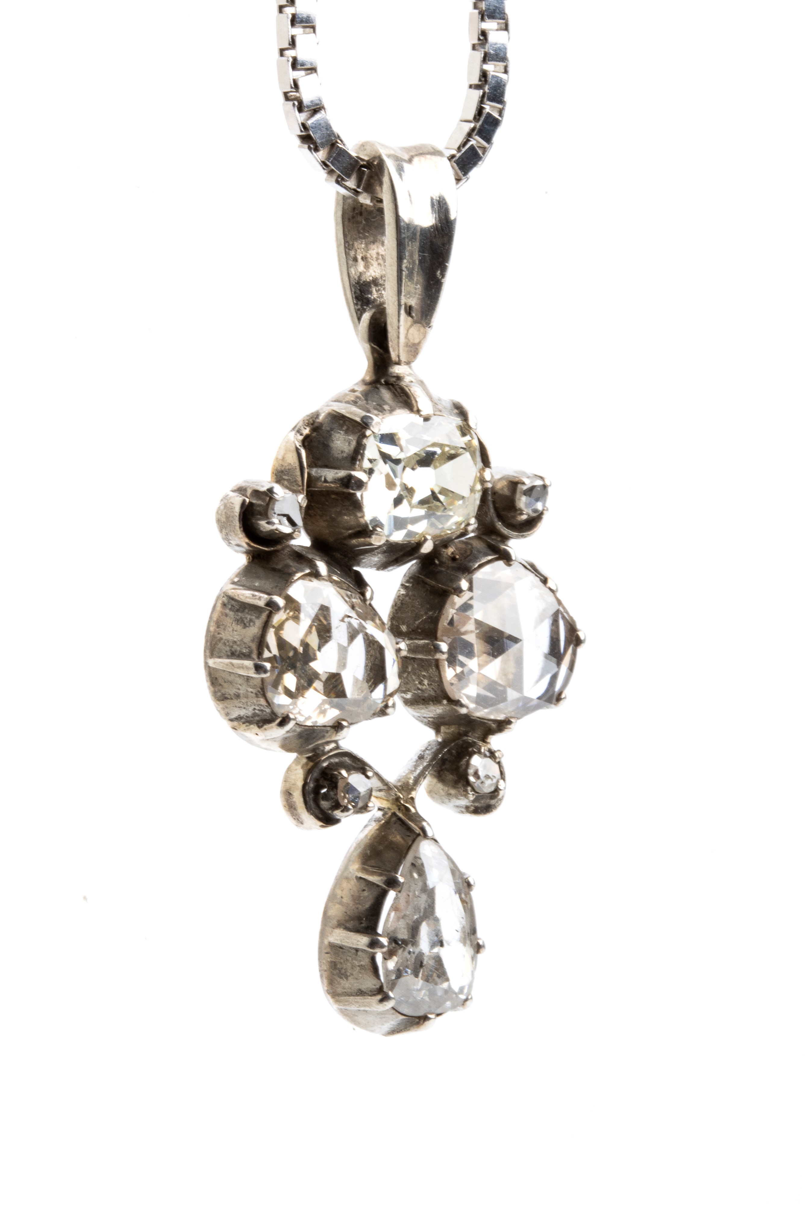 Pendente in oro argento e diamanti con catena in oro bianco