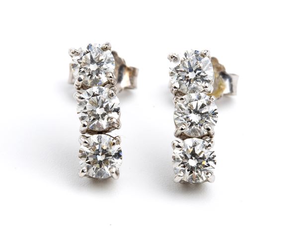 Trilogy diamond pair of earrings 