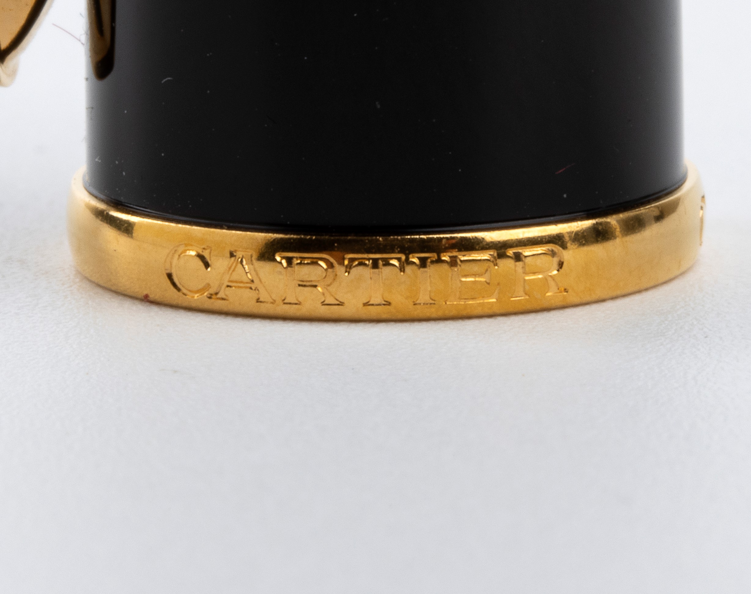 Penna stilografica nera con pennino in oro 18k