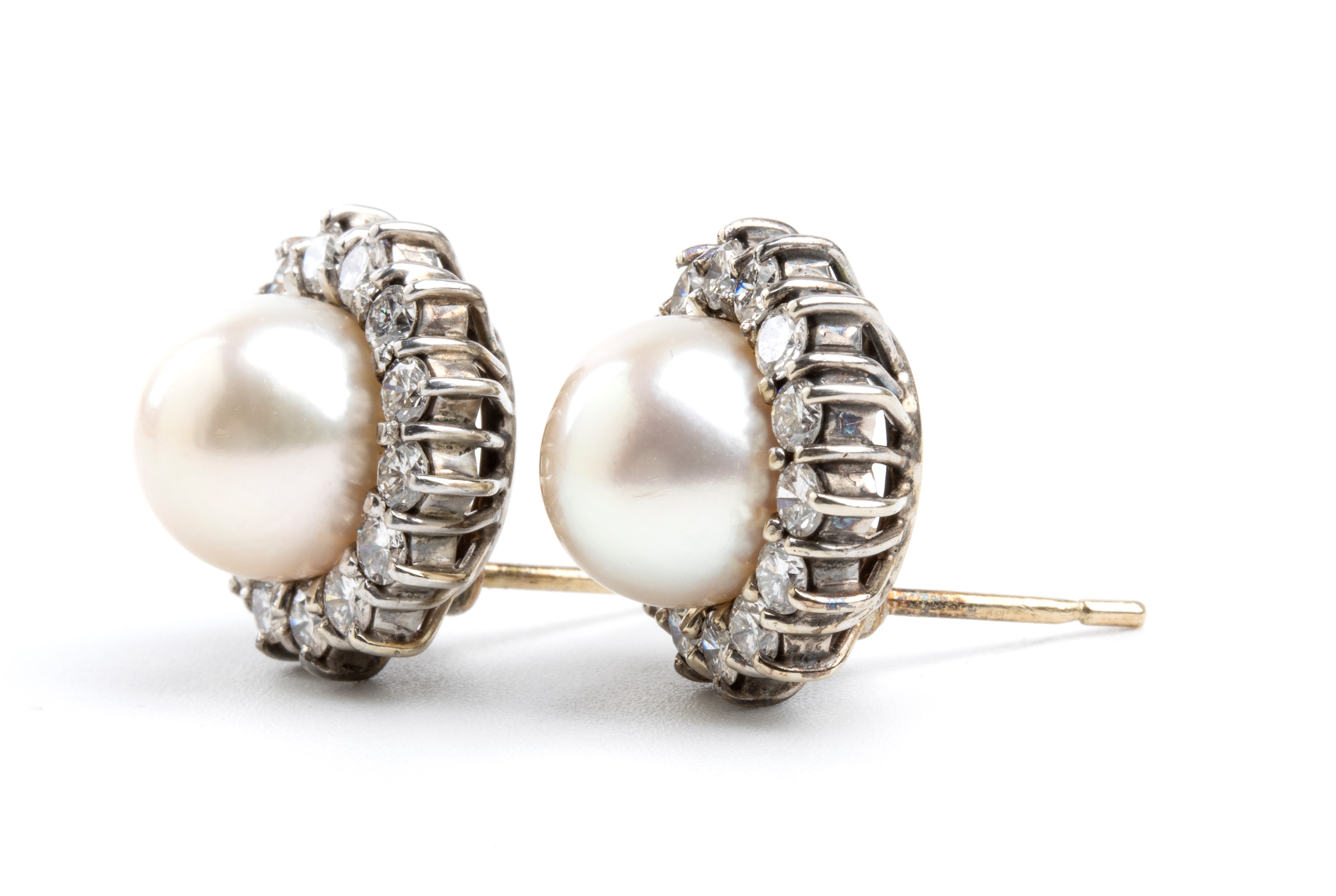 Orecchini in oro con perle e diamanti