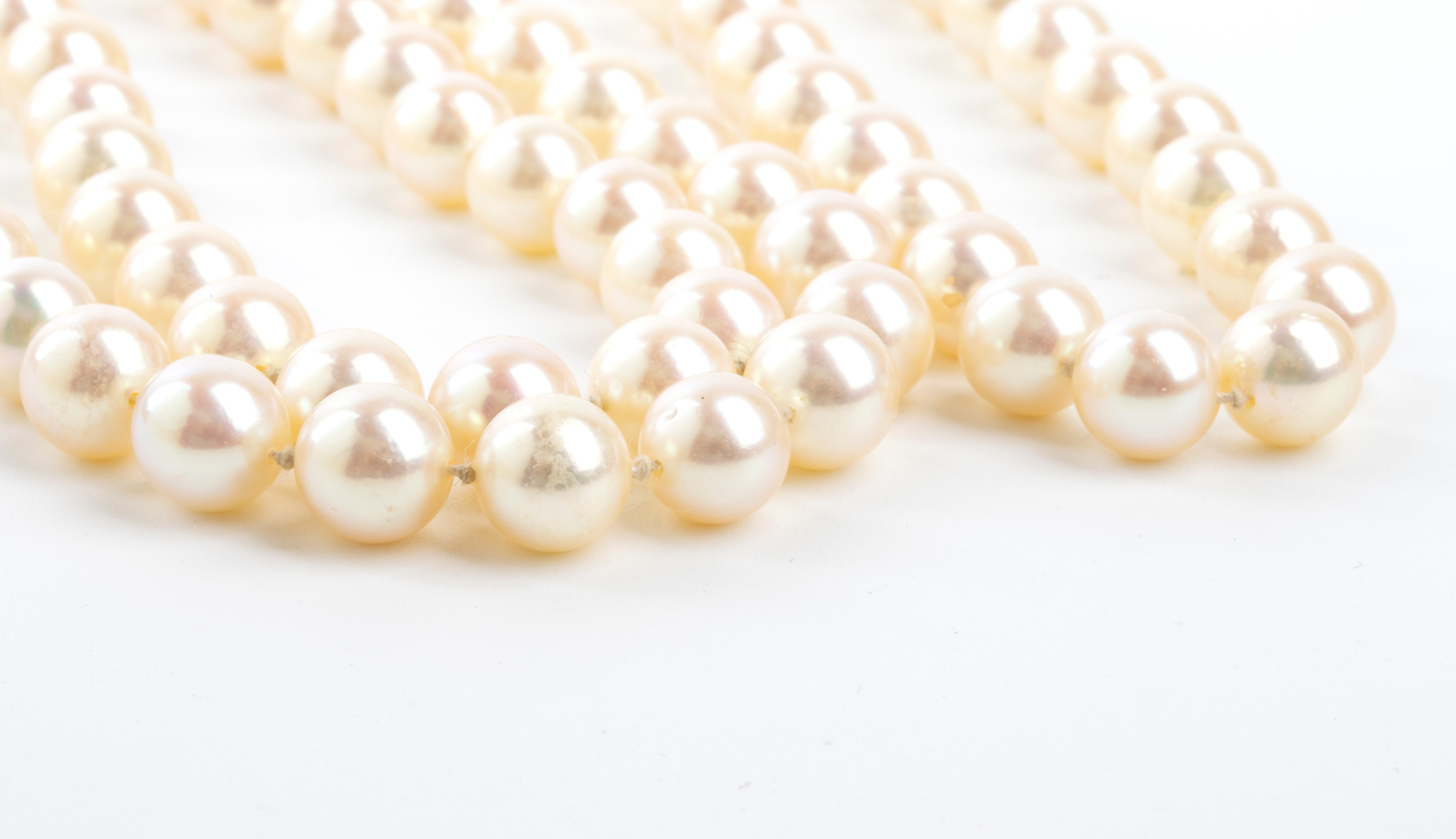 Collana di perle con chiusura in oro