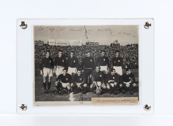 Grande TORINO calcio, Superga, 1946, foto con firme