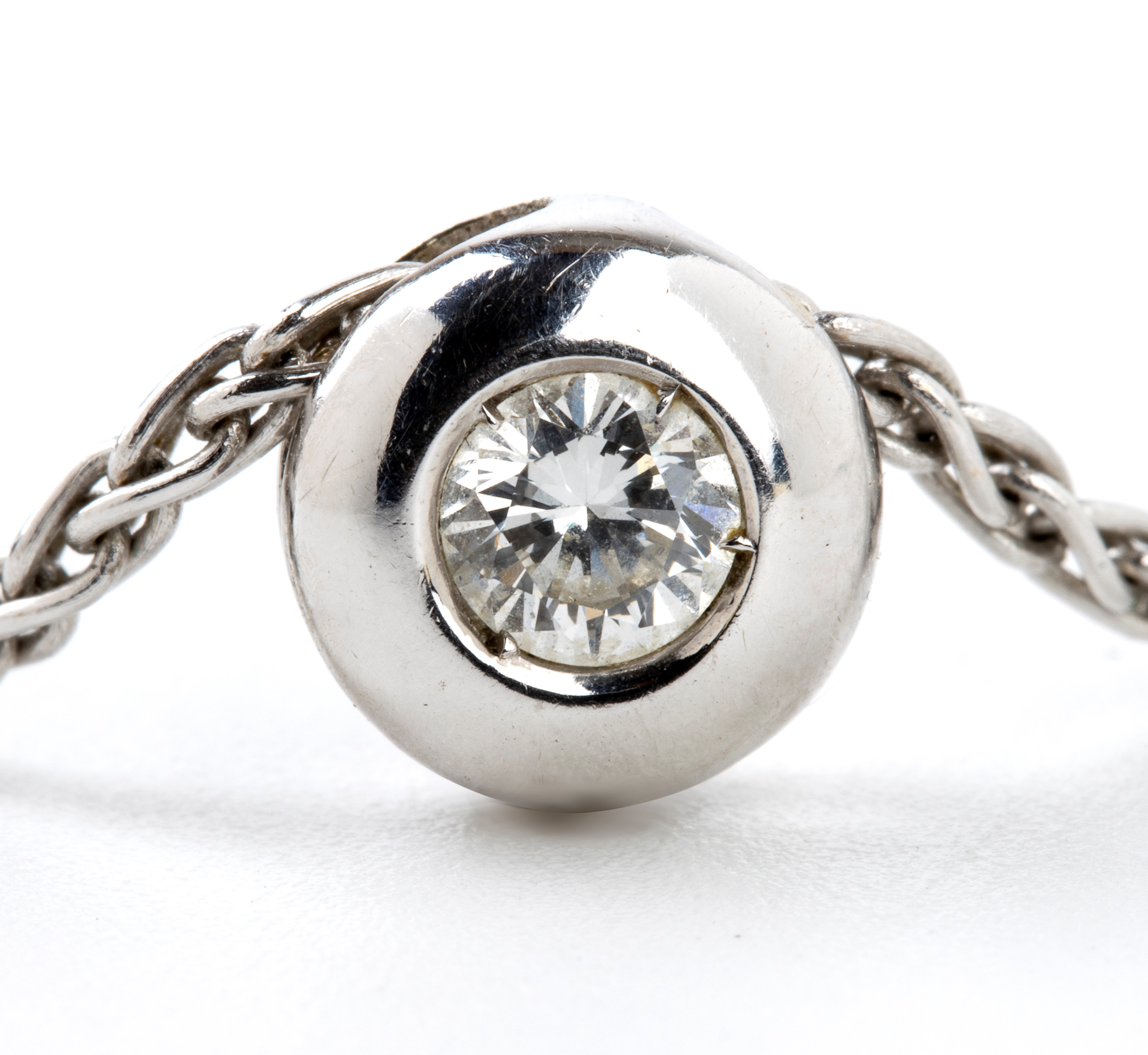 Punto luce oro e diamanti