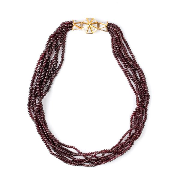 7 garnet beads strand necklace with diamond