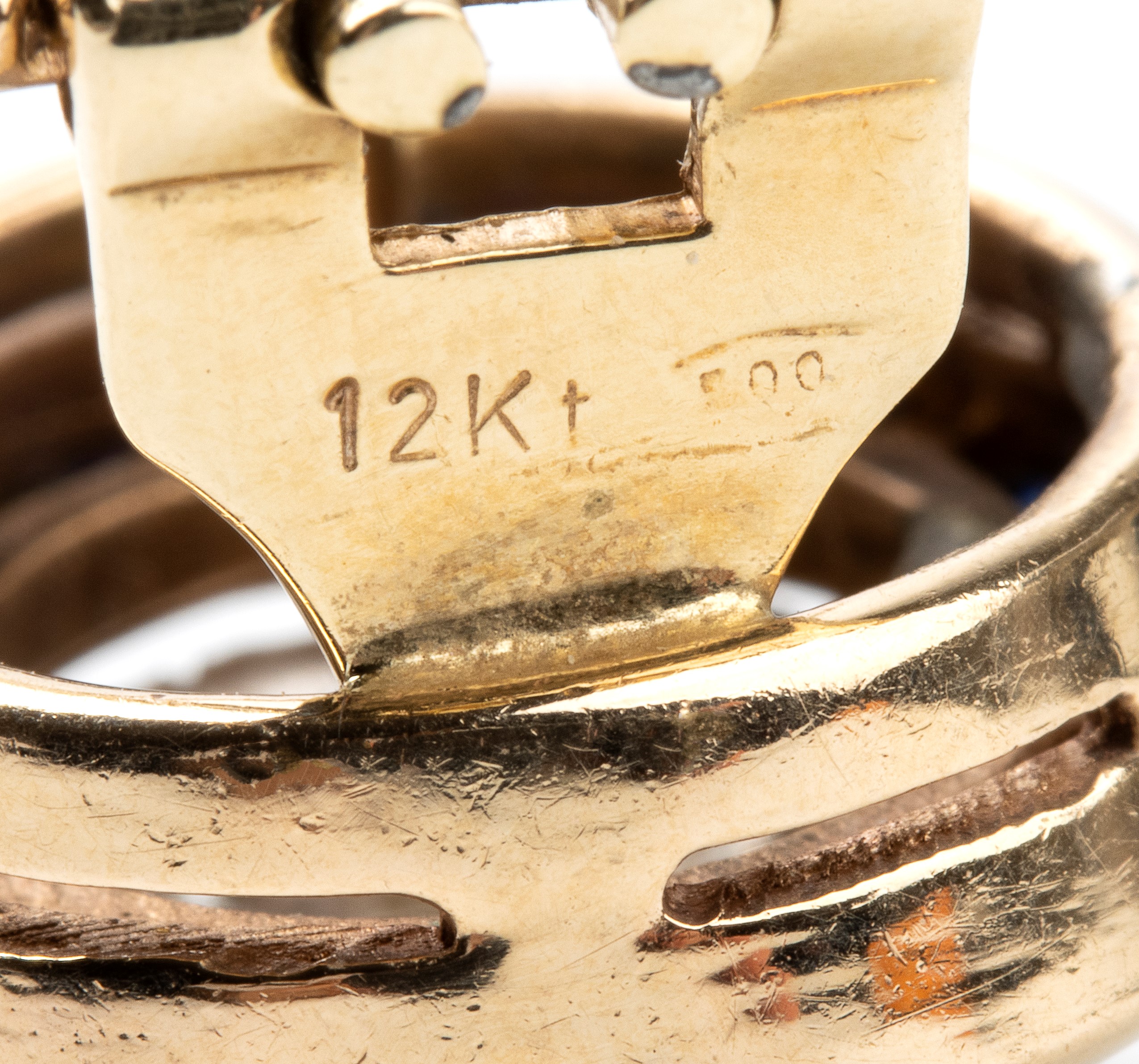 Paio di orecchini in oro con diamanti e zaffiri