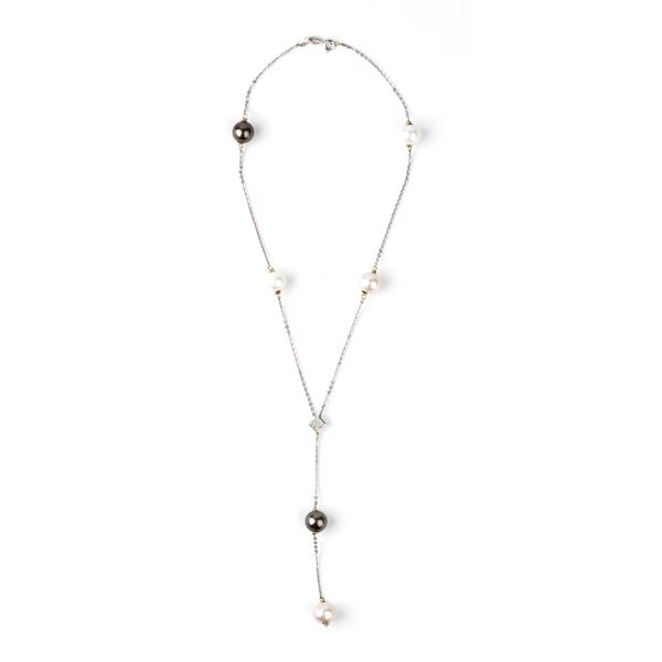 Freshwater cultured pearls gold necklace