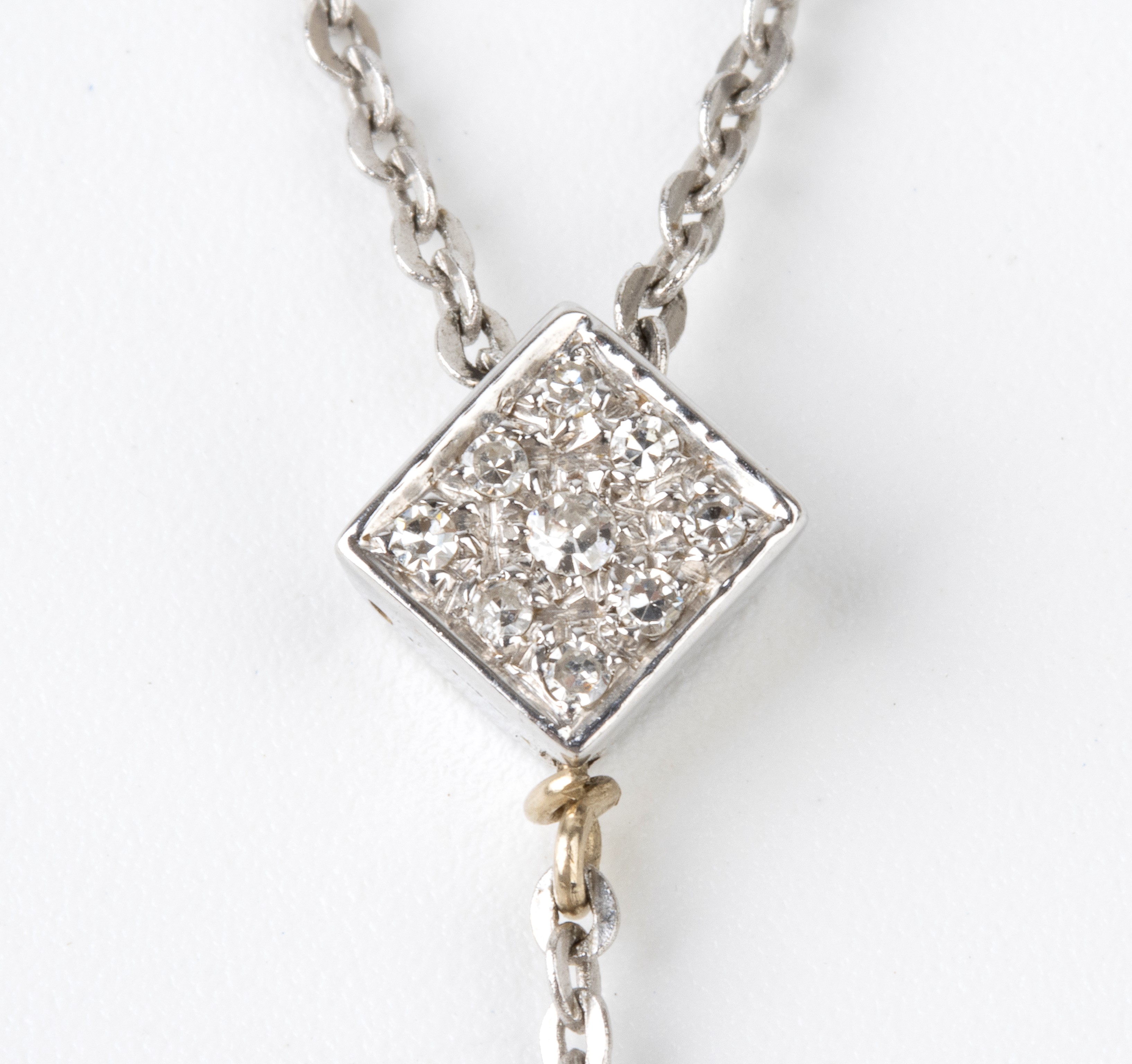 Collana in oro con perle di fiume