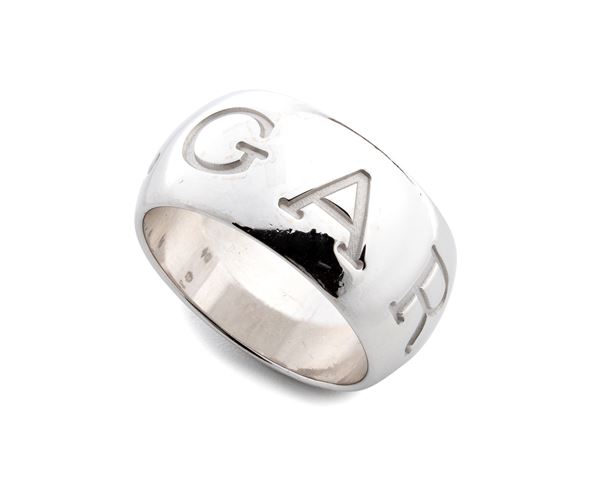 BULGARI - Monologo Collection: white gold band ring      