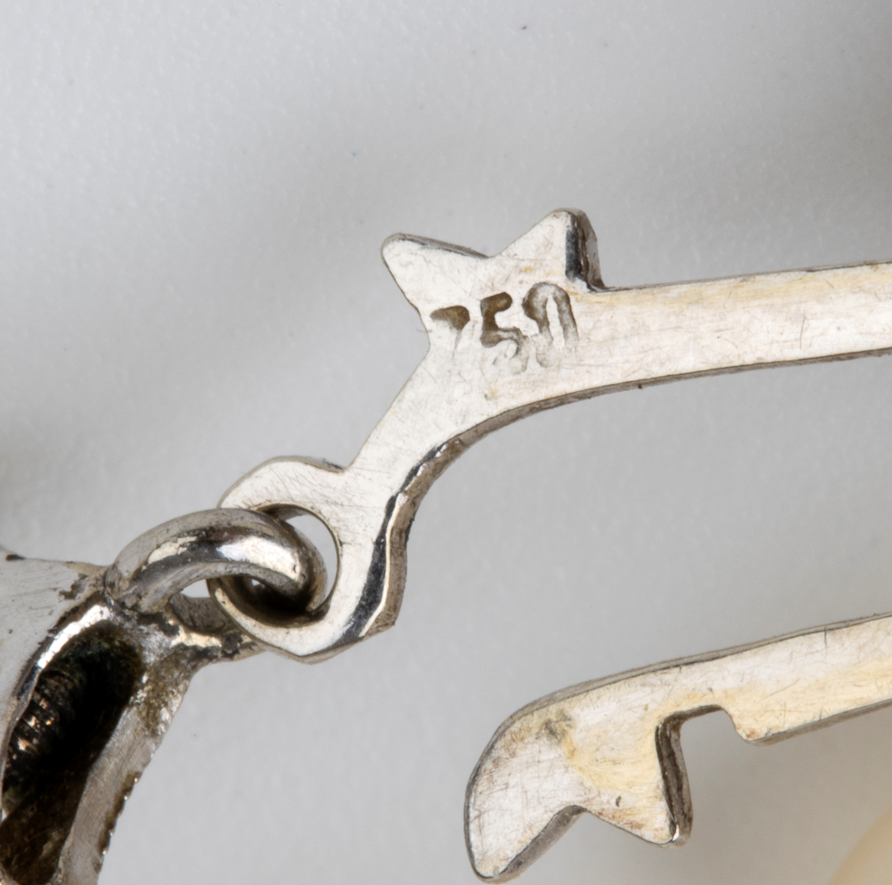 Collana di perle con chiusura in oro bianco e diamanti