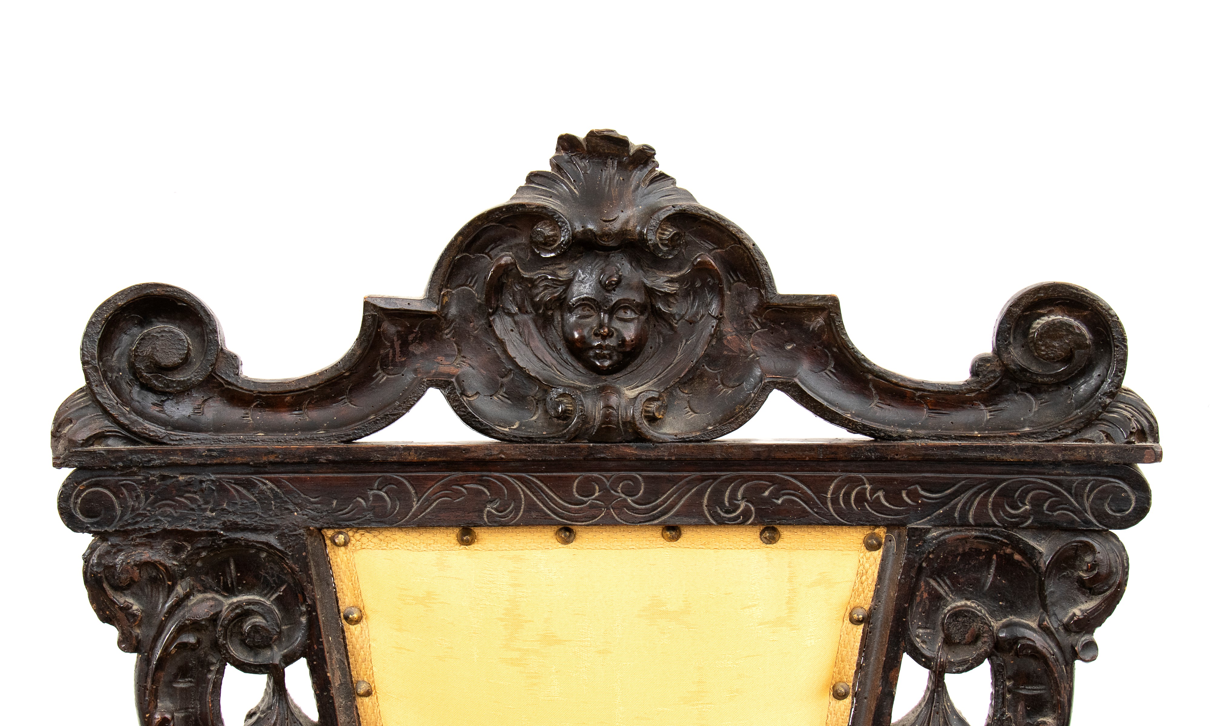 Capotavola e coppia di sedie italiane intagliate, Rinascimento