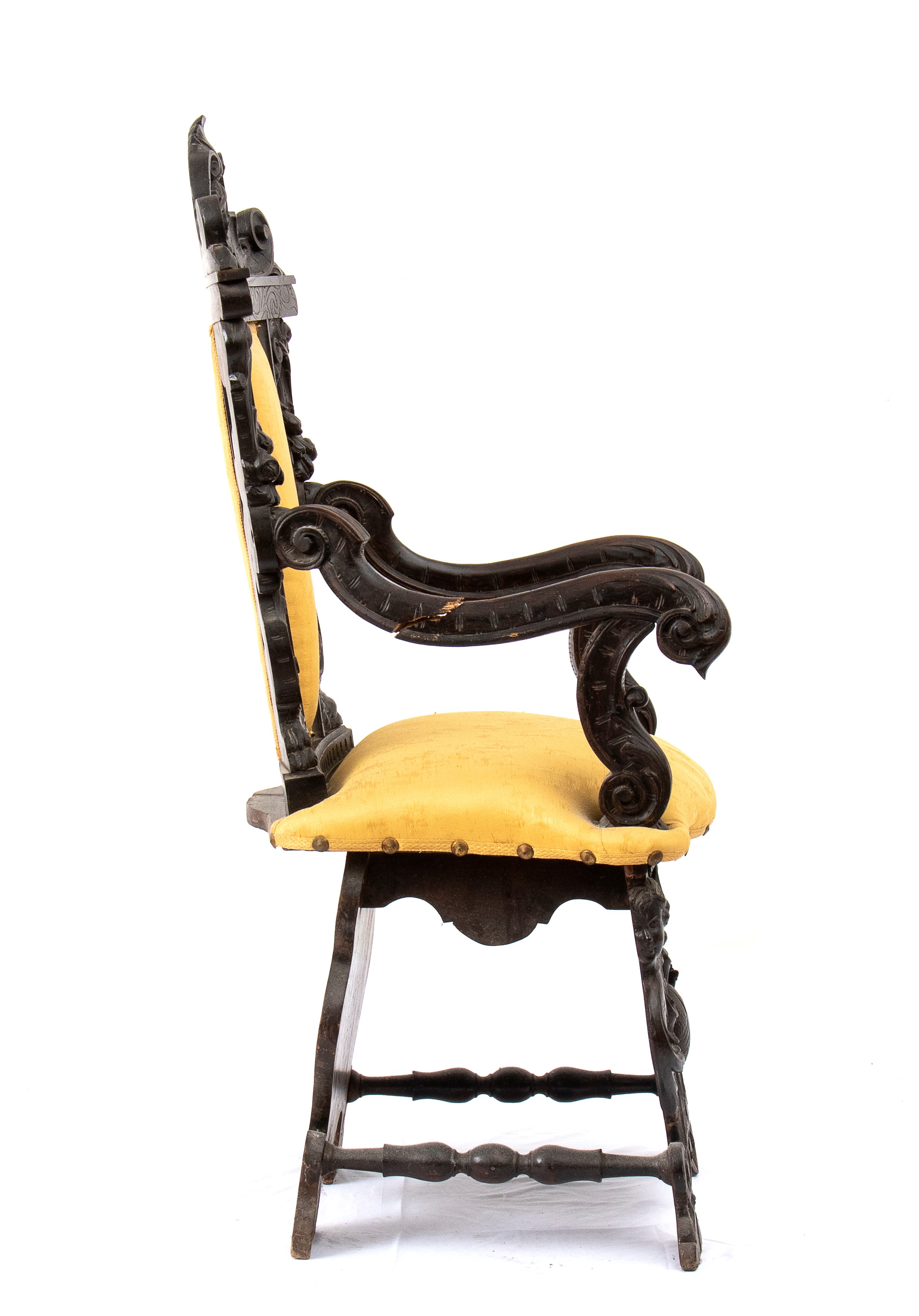 Capotavola e coppia di sedie italiane intagliate, Rinascimento