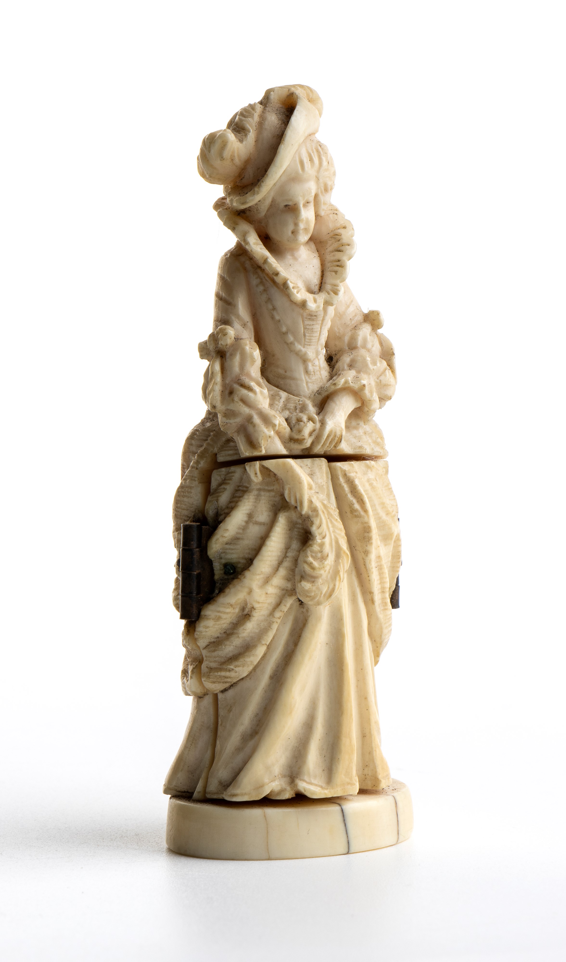 Scultura apribile in avorio, raffigurante Emma Lady Hamilton, Francia (Dieppe?), XIX secolo