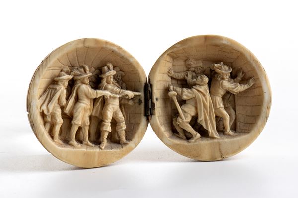 Carved ivory foldable diptych ball