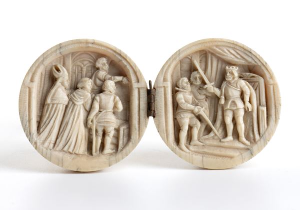 Carved ivory foldable diptych ball