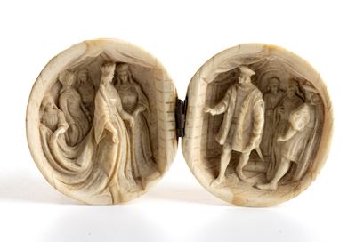Dittico a sfera pieghevole in avorio intagliato, Francia (Dieppe?), XIX secolo