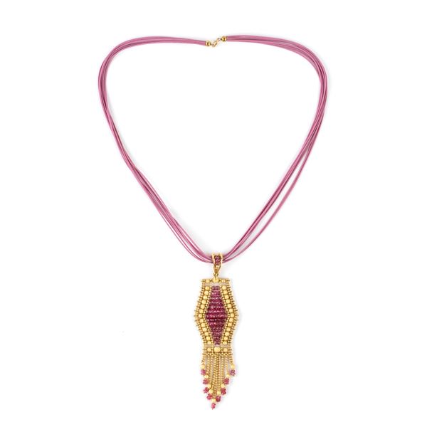 SUN DAY - Ribbon motif pendant in spinel and yellow gold