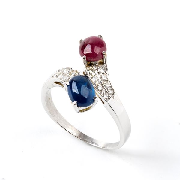 Gold contrarié ring with ruby, sapphire and diamonds        