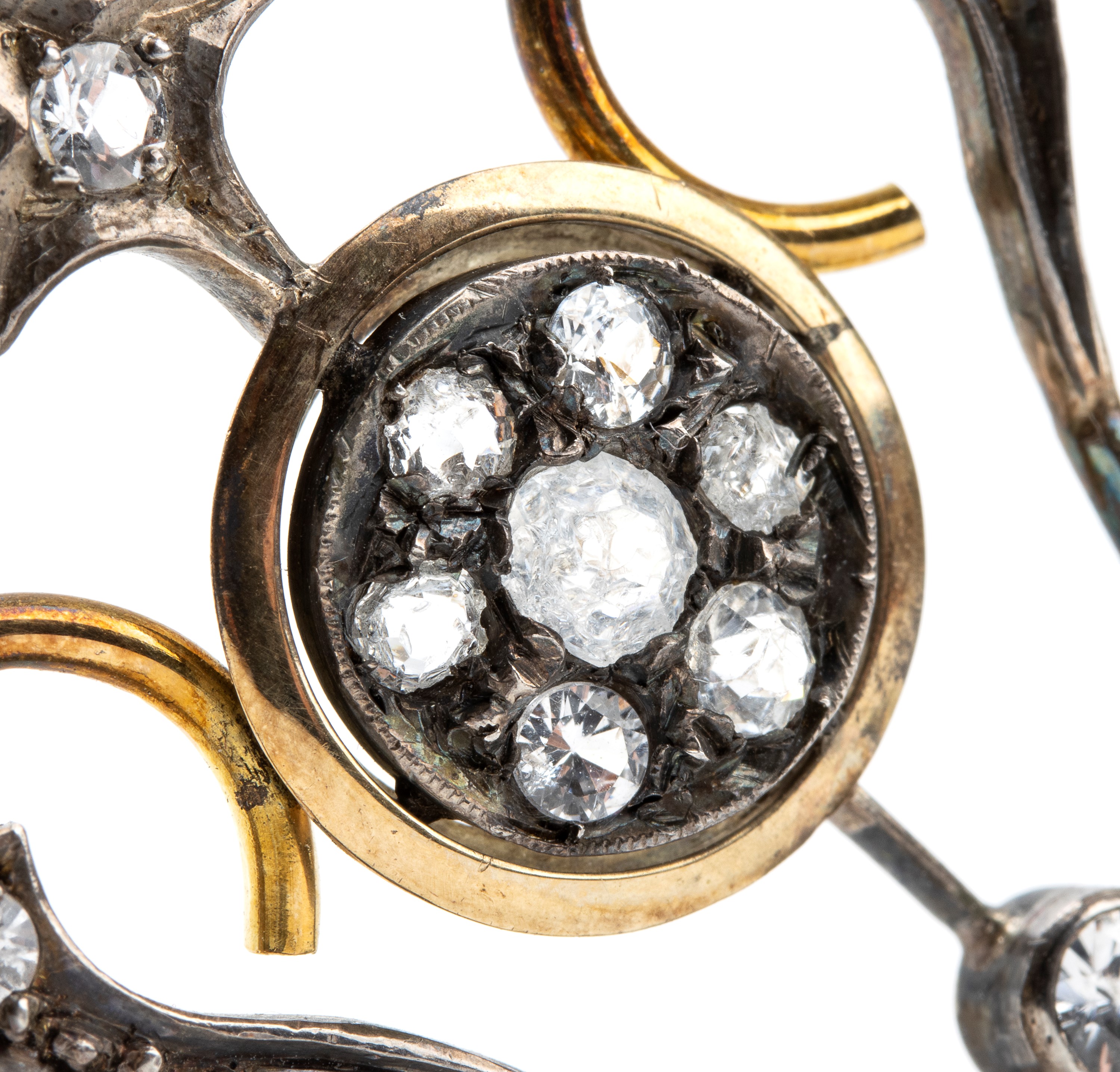 Spilla-pendente in argento, oro e paste vitree