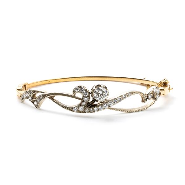 Diamond rigid hoop bracelet 