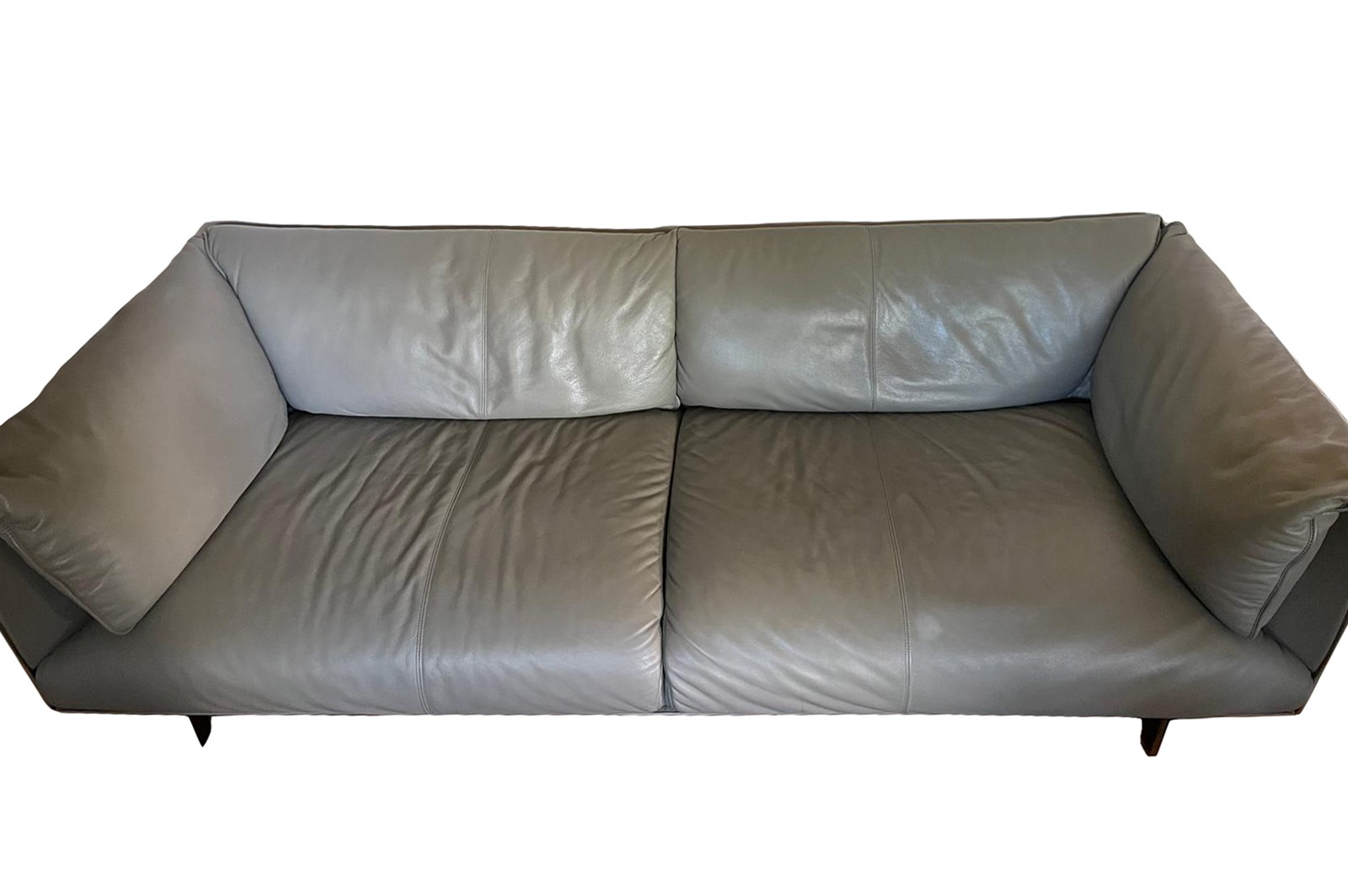 Divano a tre posti in pelle e tavolino vintage John John