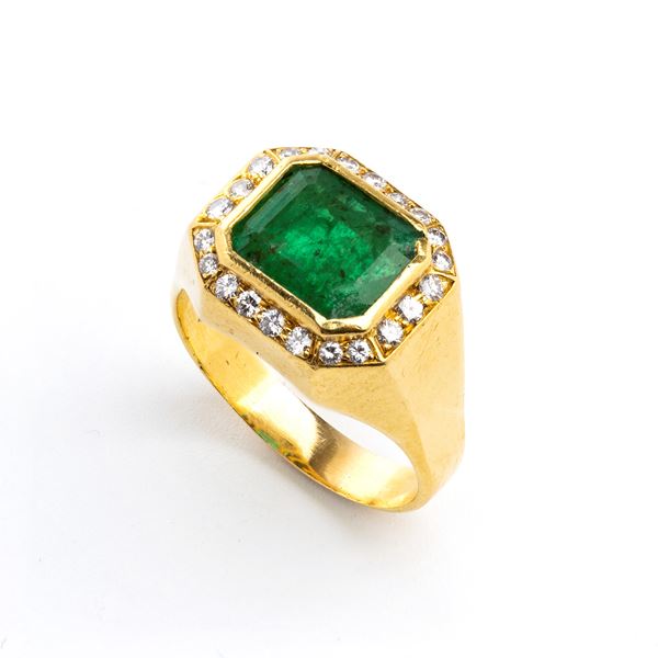 BULGARI - Emerald diamond trombino gold ring    