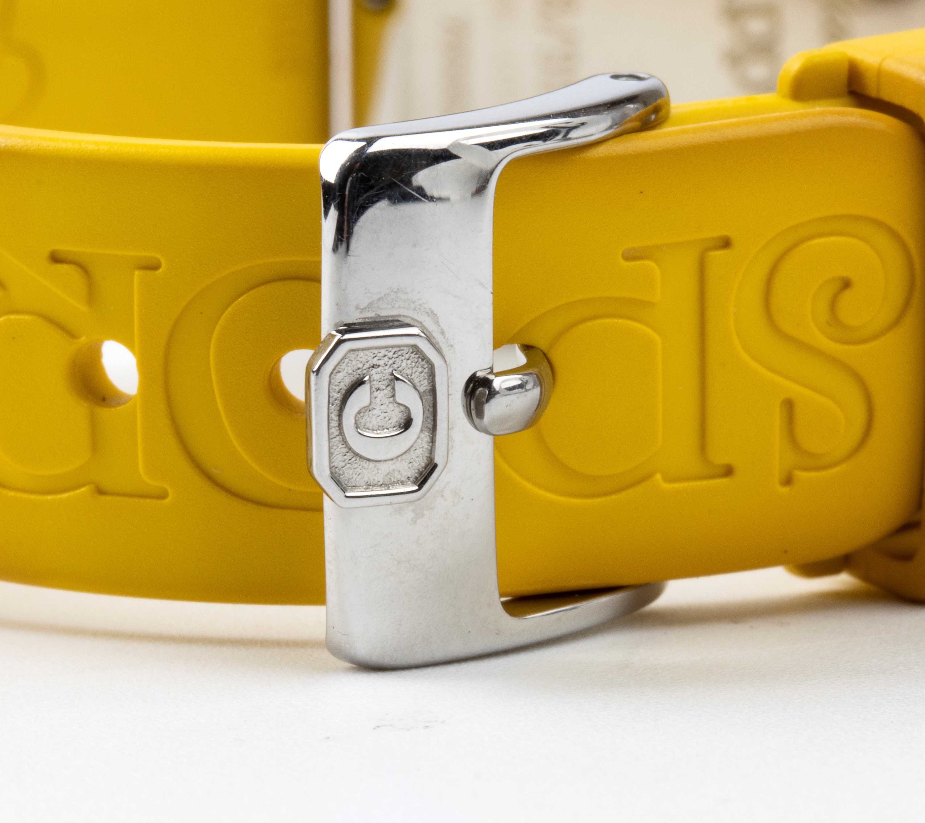 Collezione Happy Sport: orologio da polso in acciaio