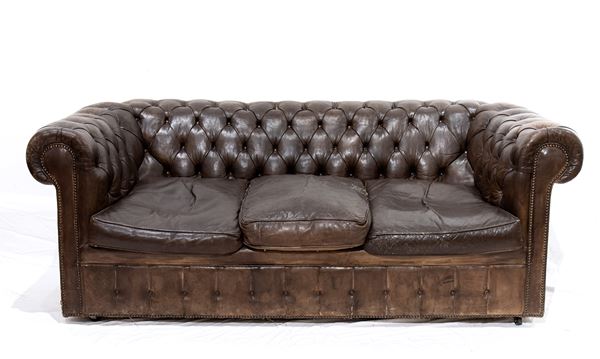 Divano Chesterfield a 3 posti