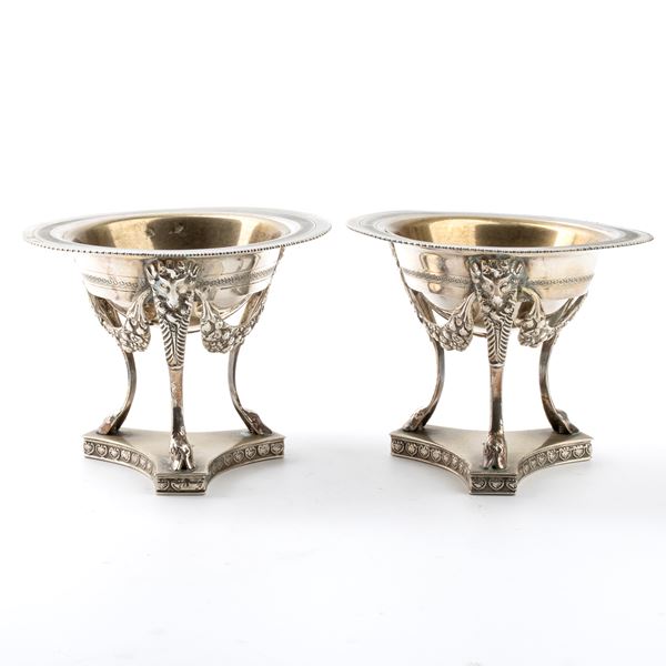 Luigi Budoni - Pair of Italian silver salt cellars