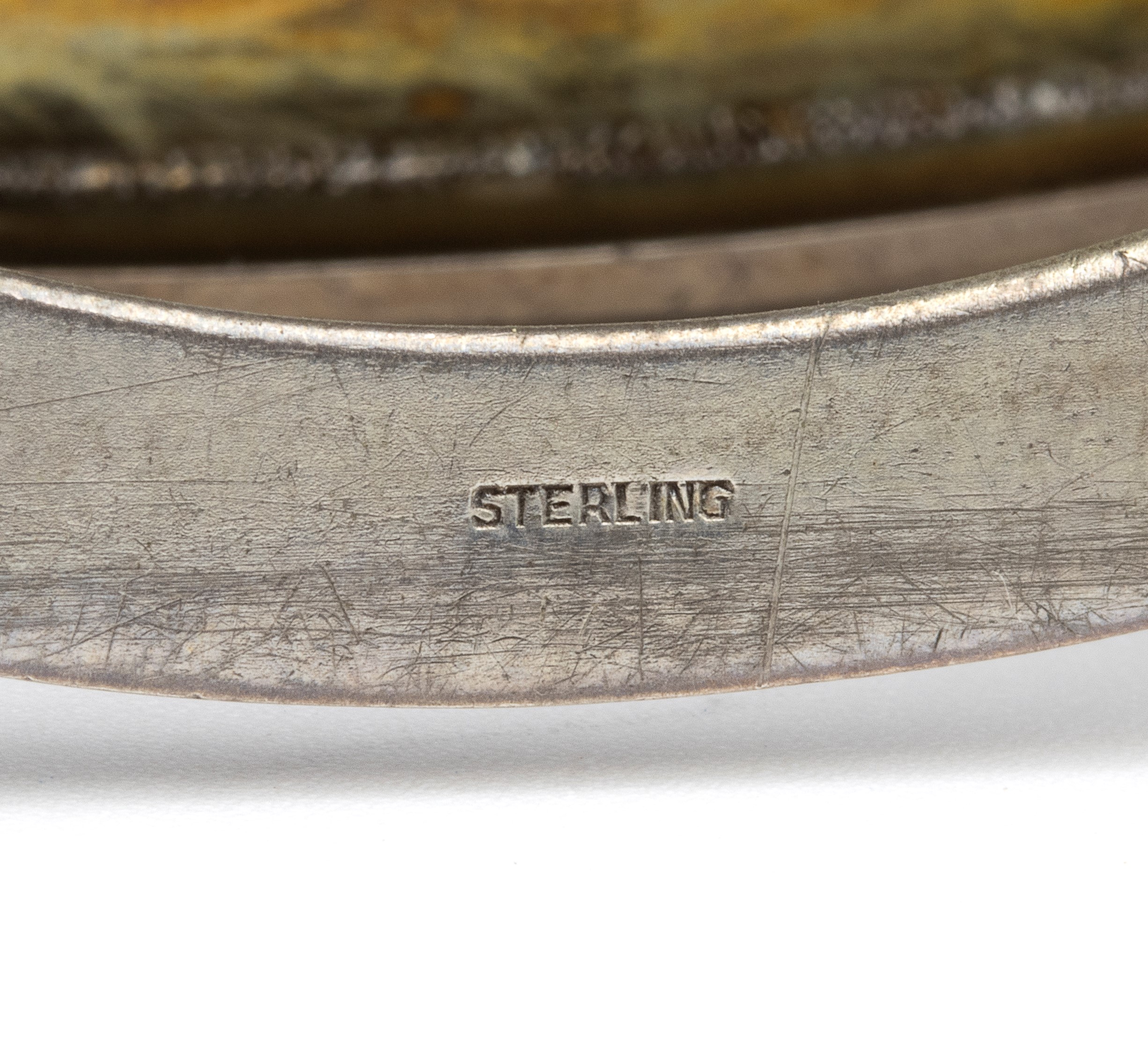 Orologio da tavolo Art Déco in argento e smalti