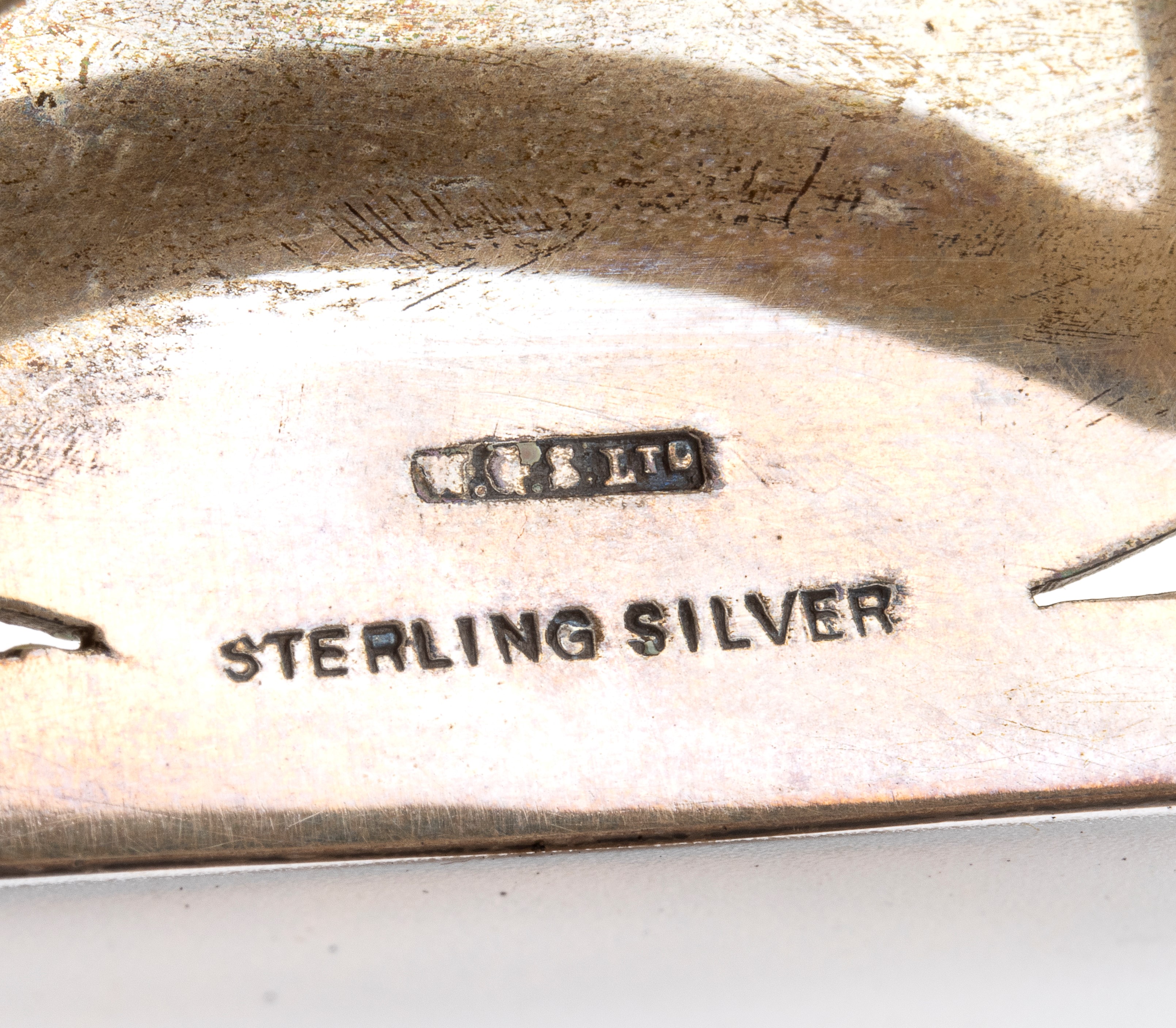 Orologio da tavolo Art Déco in argento e smalti